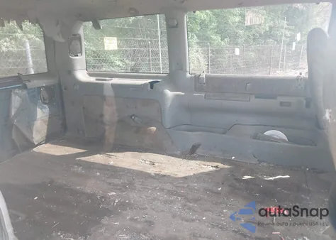 2000 Chevrolet Astro from USA, damaged, VIN 1GNDM19W6YB120816